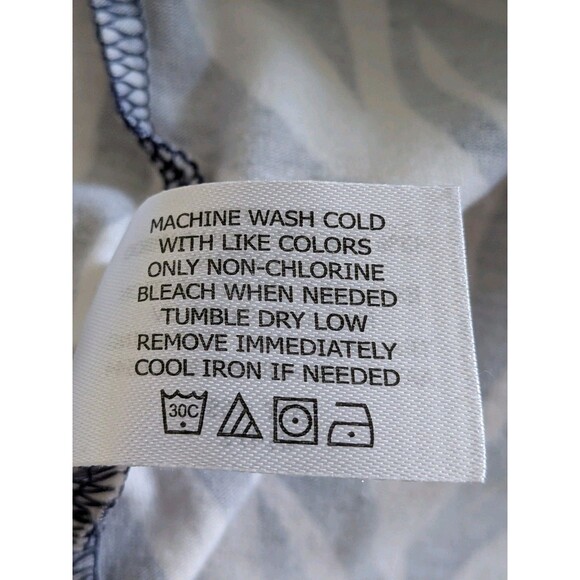 Coolibar Long Sleeve Tunic Shirt Top Women's XL Blue White Animal Print UPF 50+ - Picture 12 of 12